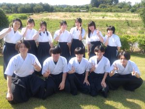 【弓道部】三年生大会が行われ、無事全員引退を迎えられました